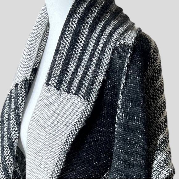 Cabi Womens Cardigan Patchwork Sweater SZ M Wool Blend Open Front Mixed Pattern - Picture 4 of 11